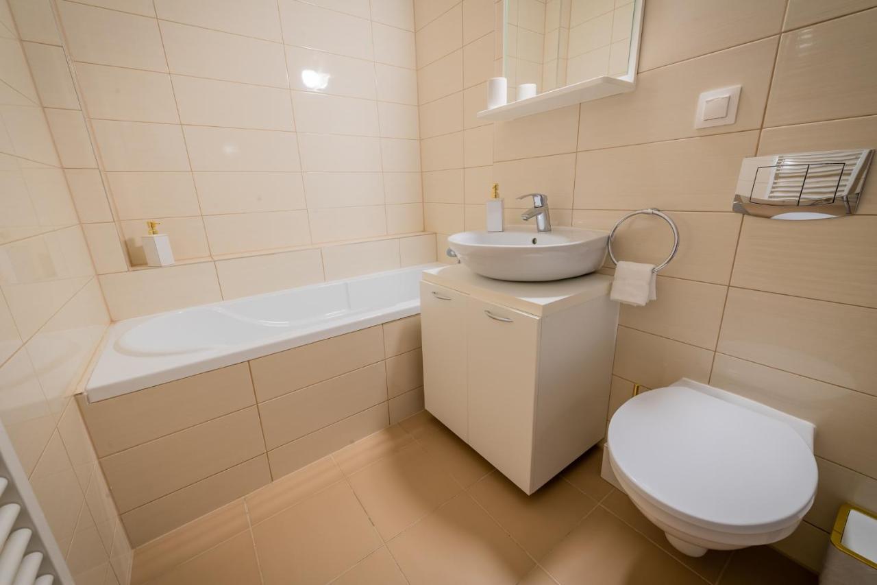 Coresi Vibe Studio Brasov Bagian luar foto